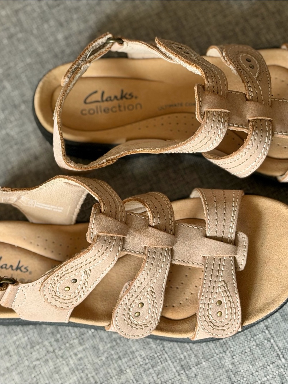 Clarks Sandal NEW SUMMERS BEST Tan adjustable Leather Strap W 5 1/2. $20